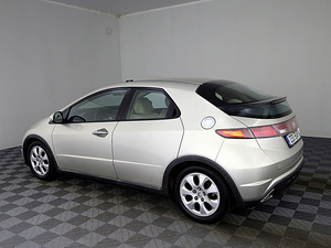 Honda Civic Elegance 1.8 103kW (4 foto / 7)