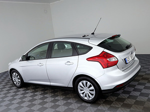 Ford Focus Comfort 1.6 TDCi 70kW (4 foto / 7)