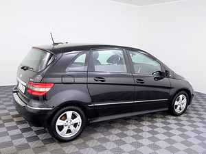 Mercedes-Benz B 180 Avantgarde Facelift ATM 2.0 85kW (3 foto / 7)