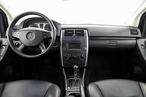 Mercedes-Benz B 180 Avantgarde Facelift ATM 2.0 85kW (5 foto / 7)