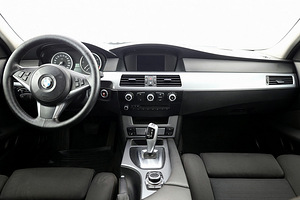 BMW 520 Sportpakett Facelift ATM 2.0 D 120kW (5 foto / 9)