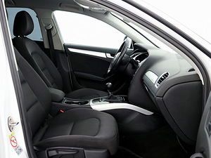 Audi A4 Comfortline Quatrro 1.8 118kW (6 foto / 8)