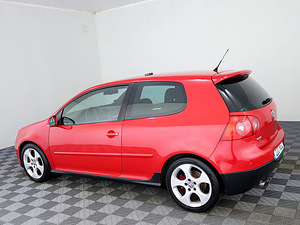 Volkswagen Golf GTI ATM 2.0 147kW (4 foto / 9)