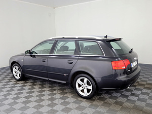 Audi A4 S-line 2.0 TDI 125kW (4 foto / 9)