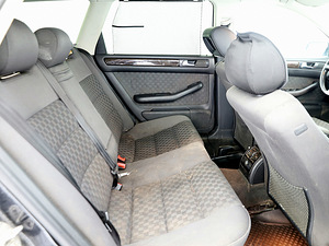 Audi A6 Comforline 2.5 TDI 120kW (7 foto / 7)