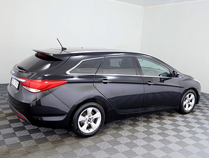 Hyundai i40 Comfort ATM 1.7 CRDi 100kW (3 foto / 7)