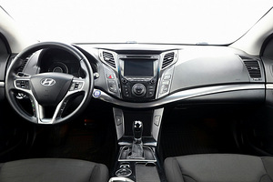 Hyundai i40 Comfort ATM 1.7 CRDi 100kW (5 foto / 7)