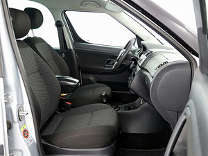 Skoda Roomster Comfortline Facelift 1.2 51kW (6 foto / 8)