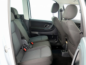Skoda Roomster Comfortline Facelift 1.2 51kW (7 foto / 8)