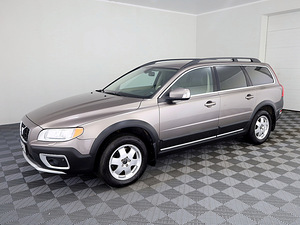 Volvo XC70 Summum ATM 2.4 D5 136kW (2 foto / 8)