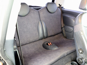 MINI Cooper Comfort 1.6 85kW (7 foto / 9)