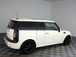 MINI Cooper D Facelift Luxury 1.6 D 82kW (3 foto / 9)