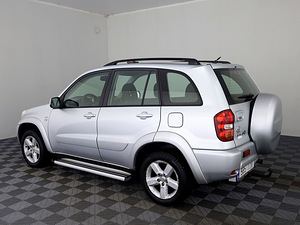 Toyota RAV4 Linea Sol Facelift 4x4 2.0 110kW (4 foto / 7)