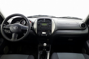 Toyota RAV4 Linea Sol Facelift 4x4 2.0 110kW (5 foto / 7)