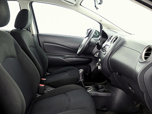Nissan Note Elegance 1.2 59kW (6 foto / 8)