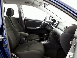 Toyota Corolla Linea Sol Facelift ATM 1.6 81kW (6 foto / 9)