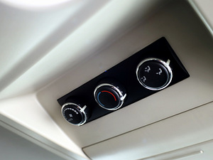 Chrysler Grand Voyager Limited ATM 2.8 CRD 120kW (9 foto / 9)
