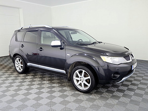 Mitsubishi Outlander Comfort 4x4 ATM 2.4 125kW (1 foto / 8)