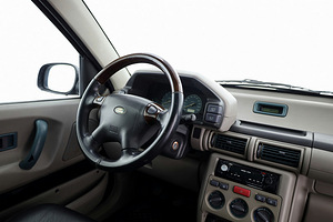 Land Rover Freelander Luxury 4x4 2.0 TD 72kW (5 foto / 8)