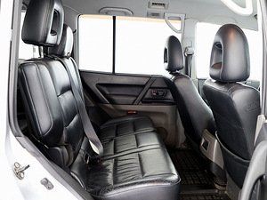 Mitsubishi Pajero Luxury ATM 3.2 DI-D 121kW (7 foto / 8)
