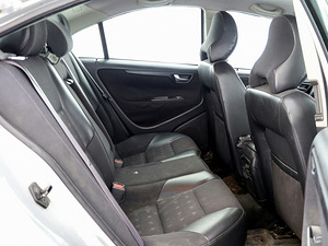 Volvo S60 Summum 2.4 103kW (7 foto / 7)