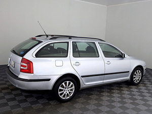 Skoda Octavia Comfortline 1.9 TDI 77kW (3 foto / 7)