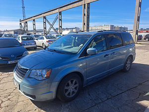 Chrysler Grand Voyager Luxury LPG ATM 3.8 142kW (2 foto / 9)