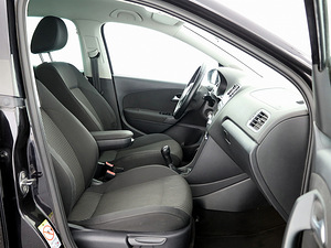 Volkswagen Polo Comfortline 1.6 TDI 66kW (6 foto / 7)