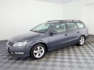 Volkswagen Passat Comfortline 1.6 TDI 77kW (2 foto / 7)