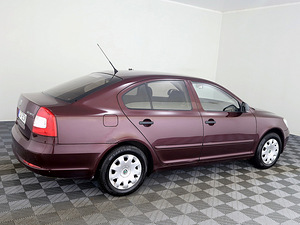 Skoda Octavia Comfortline Facelift 1.2 77kW (3 foto / 8)