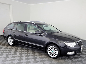 Skoda Superb Highline ATM 1.8 118kW (1 foto / 8)