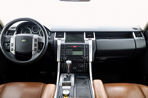 Land Rover Range Rover Sport HSE 2.7 TDV6 140kW (5 foto / 9)