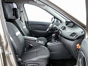 Renault Scenic Bose ATM 1.5 dCi 81kW (6 foto / 8)