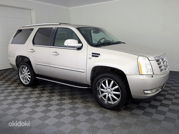 Cadillac Escalade Luxury LPG ATM 6.2 301kW