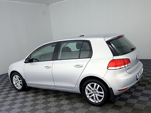 Volkswagen Golf Comfortline ATM 1.2 77kW (4 foto / 8)