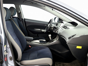 Honda Civic Elegance 1.8 103kW (6 foto / 7)