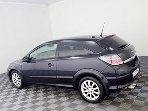 Opel Astra GTC Sport 1.6 85kW (4 foto / 7)