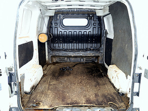 Nissan NV200 Van 1.5 dCi 63kW (8 фото из 8)