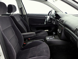 Volkswagen Passat Comfortline ATM 2.5 TDI 110kW (6 foto / 7)