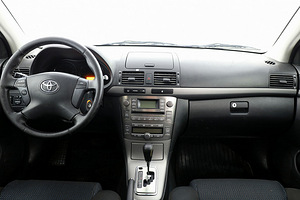 Toyota Avensis Linea Sol Facelift ATM 1.8 95kW (5 foto / 7)
