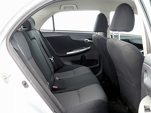 Toyota Corolla Linea Sol LPG Facelift 1.6 97kW (7 фото из 9)