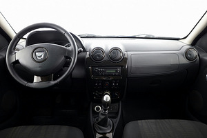 Dacia Duster Laureate 4x4 1.5 dCi 81kW (5 foto / 7)