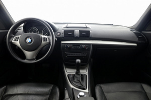 BMW 120 Executive ATM 2.0 110kW (5 foto / 8)