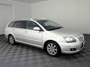 Toyota Avensis Linea Sol Facelift ATM 1.8 95kW (1 foto / 8)