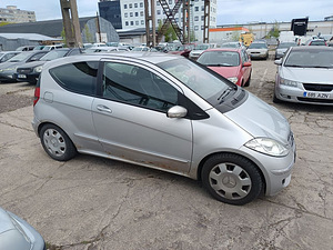 Mercedes-Benz A 200 Avantgarde ATM 2.0 CDI 103kW (1 foto / 6)