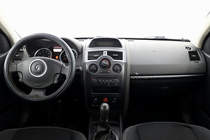 Renault Megane Facelift LPG 1.4 72kW (5 foto / 8)