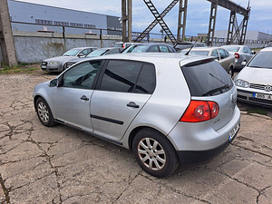 Volkswagen Golf Comfortline ATM 1.6 85kW (4 foto / 7)