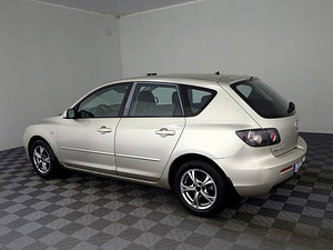 Mazda 3 Facelift 1.6 77kW (4 foto / 7)