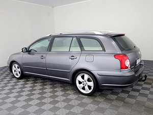 Toyota Avensis Linea Sol Facelift 1.8 95kW (4 foto / 7)