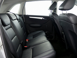 Mercedes-Benz B 200 Luxury ATM 2.0 CDI 103kW (7 foto / 7)